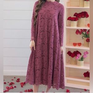 Dainty Jewell’s Ebony Elegance dress